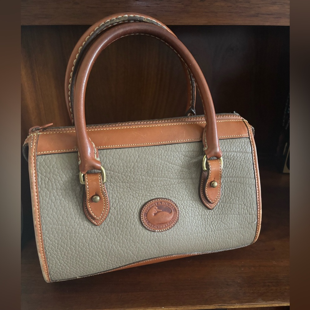 Vintage Dooney & Bourke Green and Tan Handbag